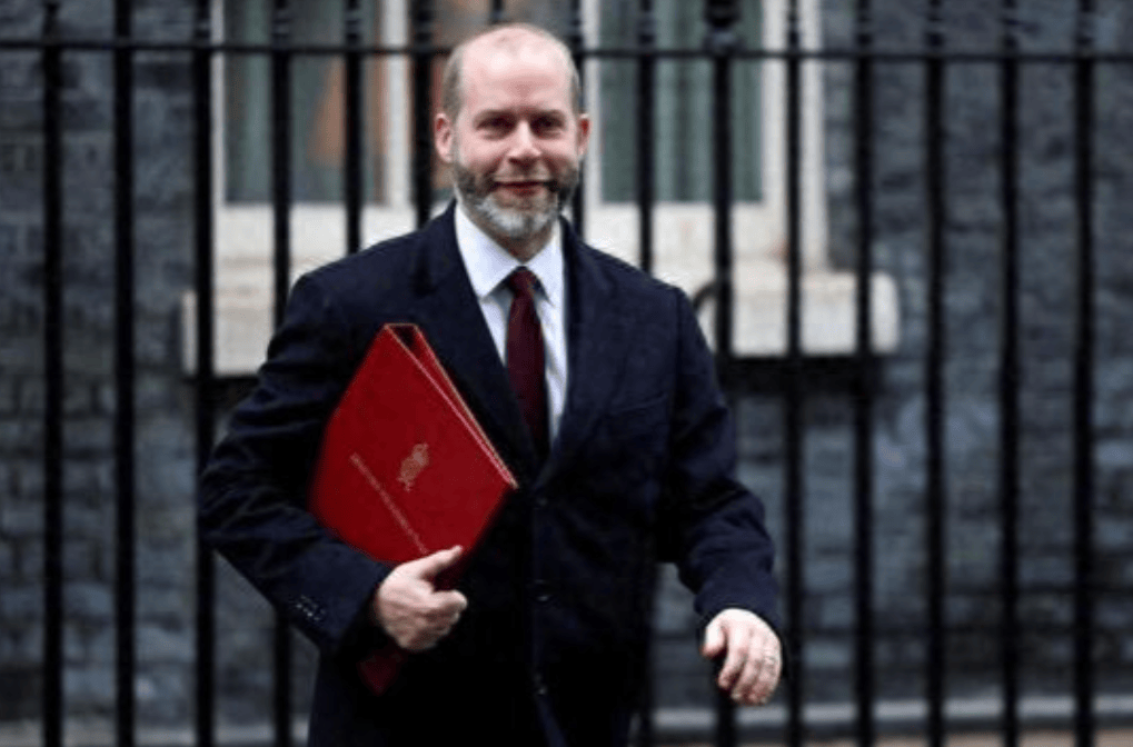足球外围买球网站
_刚谈妥就翻脸足球外围买球网站
，英国全球通告与中国做“切割”？中方反将一军
