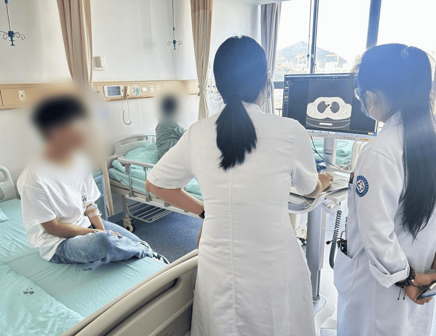 如何代理皇冠信用
_每天陪娃游泳两小时如何代理皇冠信用
，母子俩双双进了医院！家里有孩子的都该看看
