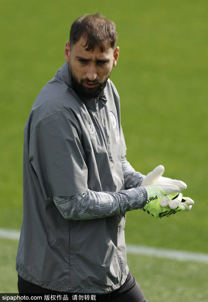 皇冠信用網正网_曼城与阿森纳的巅峰对决：赖因德斯信心满满皇冠信用網正网，战术解析与球迷期待