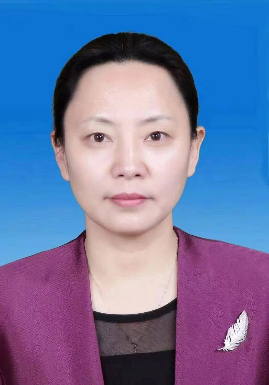 app足球正网
_市政协副主席王红侠app足球正网
，跨省任副市长