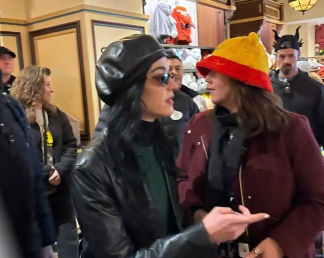 体育皇冠信用网
_知名女歌手在上海迪士尼被偶遇体育皇冠信用网
，见证求婚！“一时不知道谁更幸福”