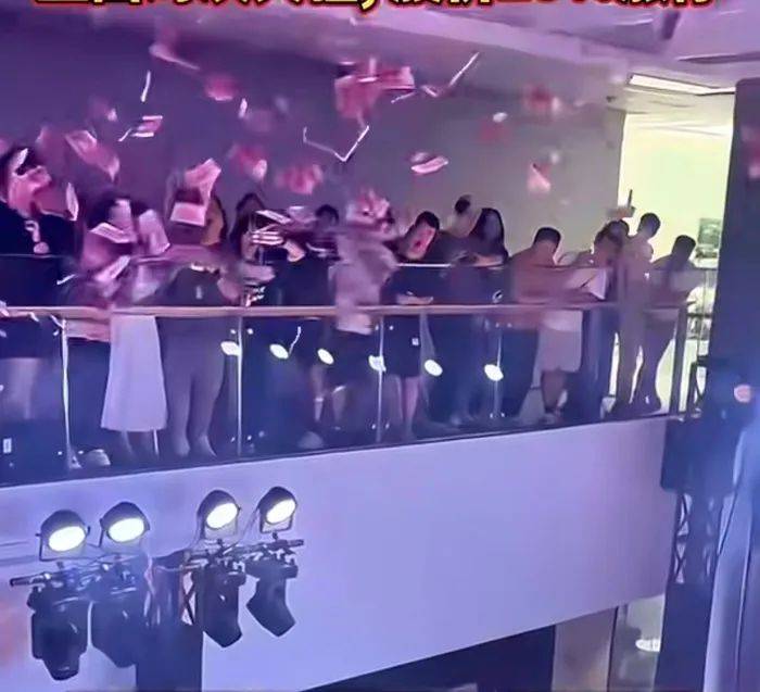 皇冠代理网
_影石创始人刘靖康再谈“向员工撒钱”争议:的确做得不对