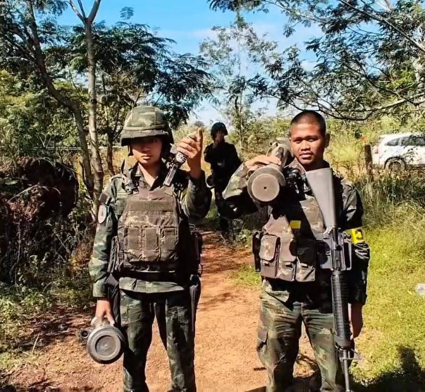 德岛漩涡vs秋田蓝色闪电
_不给洪森父子拼命德岛漩涡vs秋田蓝色闪电
,柬军跑了:泰国缴获中械摆一地,越南武器参战