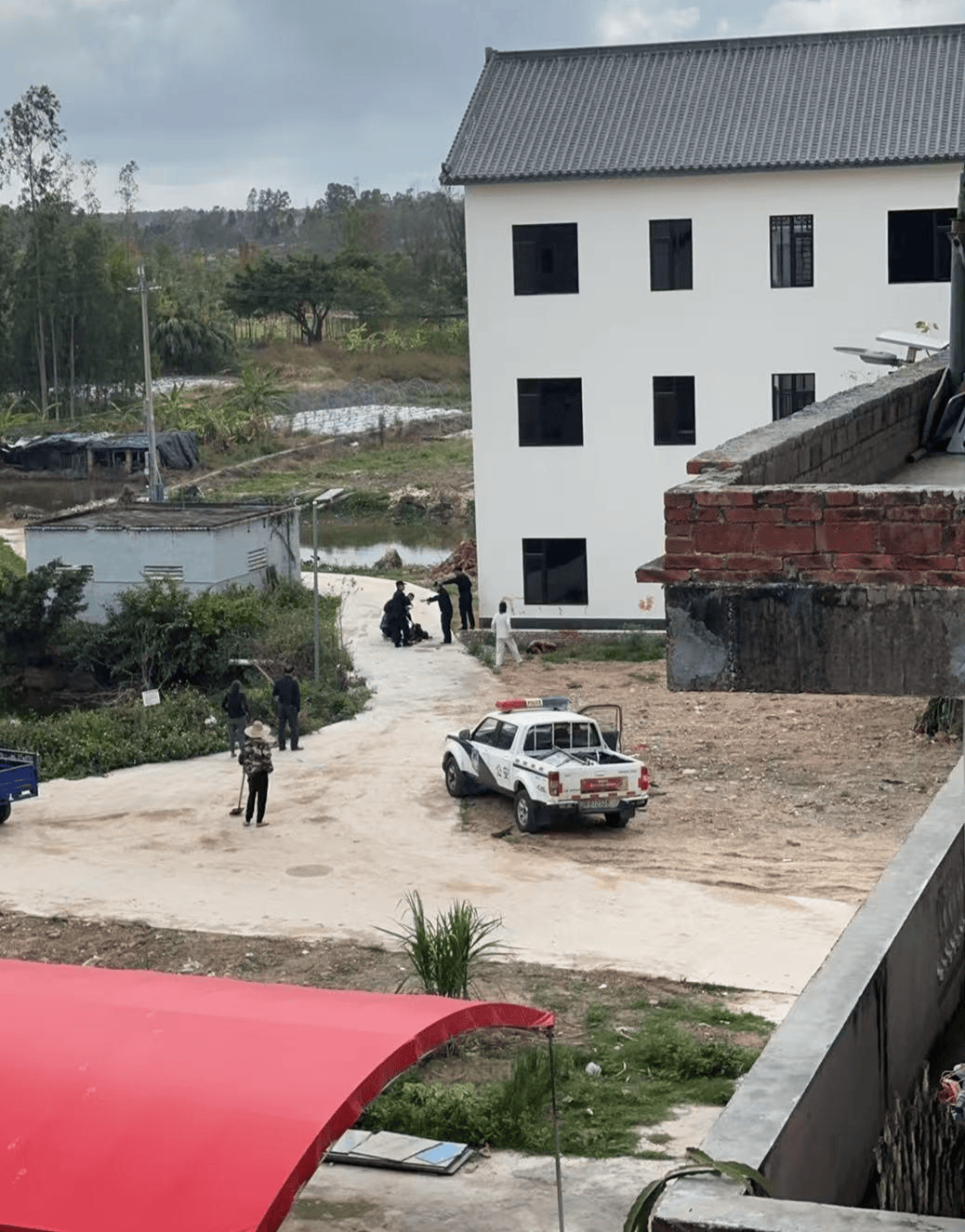 皇冠官网
_男子借宿同学家后持刀行凶致1死1重伤 第二次精神鉴定结果:具有限定刑事责任能力