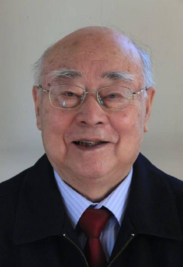 皇冠信用网开户
_首次公开皇冠信用网开户
!这是70多年前于敏的工资条