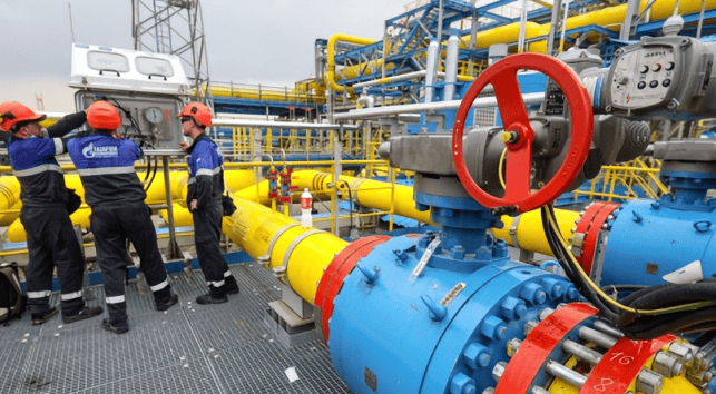 皇冠足球平台代理_中方越买越少皇冠足球平台代理，普京没法再装看不见！2025年中俄贸易大幅度下降