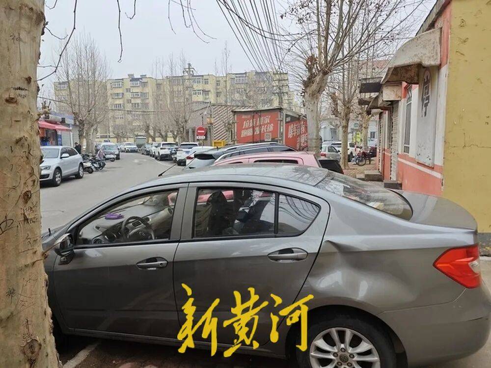 皇冠信用盘代理申条件_济南一市民反映:未缴80元停车服务费车辆难出小区皇冠信用盘代理申条件,多方回应来了