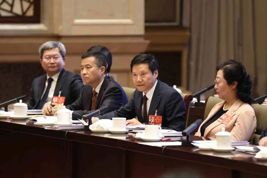 皇冠信用盘代理流程_全国人大代表雷军:“感谢北京”我说了很多次皇冠信用盘代理流程,今天再讲一次