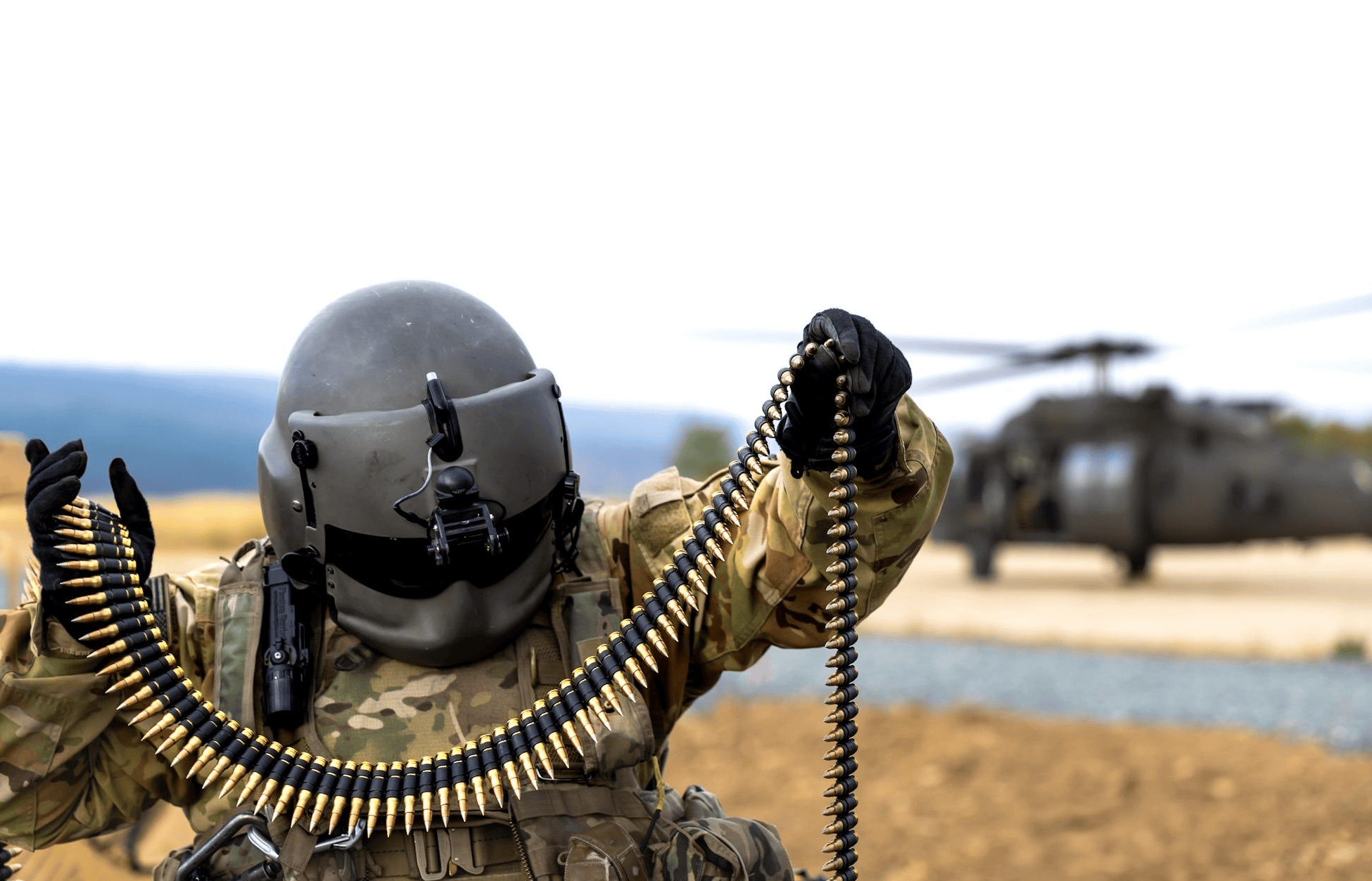 皇冠信用庄家_伊朗第13波导弹雨砸下皇冠信用庄家,100万大军准备打地面战,英法德已选边站