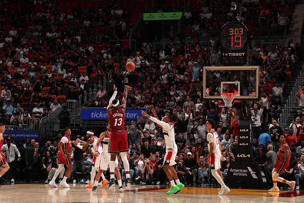 苏格兰 vs 摩洛哥
_垃圾时间刷分苏格兰 vs 摩洛哥
!阿德巴约超越科比 这个纪录值得庆祝吗?