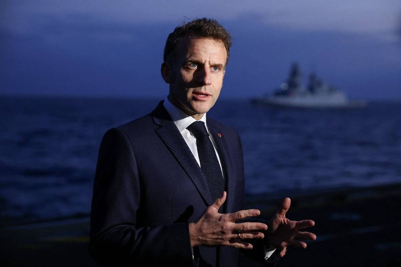 美国 vs 巴拉圭
_马克龙宣布前所未有海军部署美国 vs 巴拉圭
,将向中东地区派10艘军舰,称“攻击塞浦路斯就是攻击欧洲”,此前航母“戴高乐”已抵达附近水域