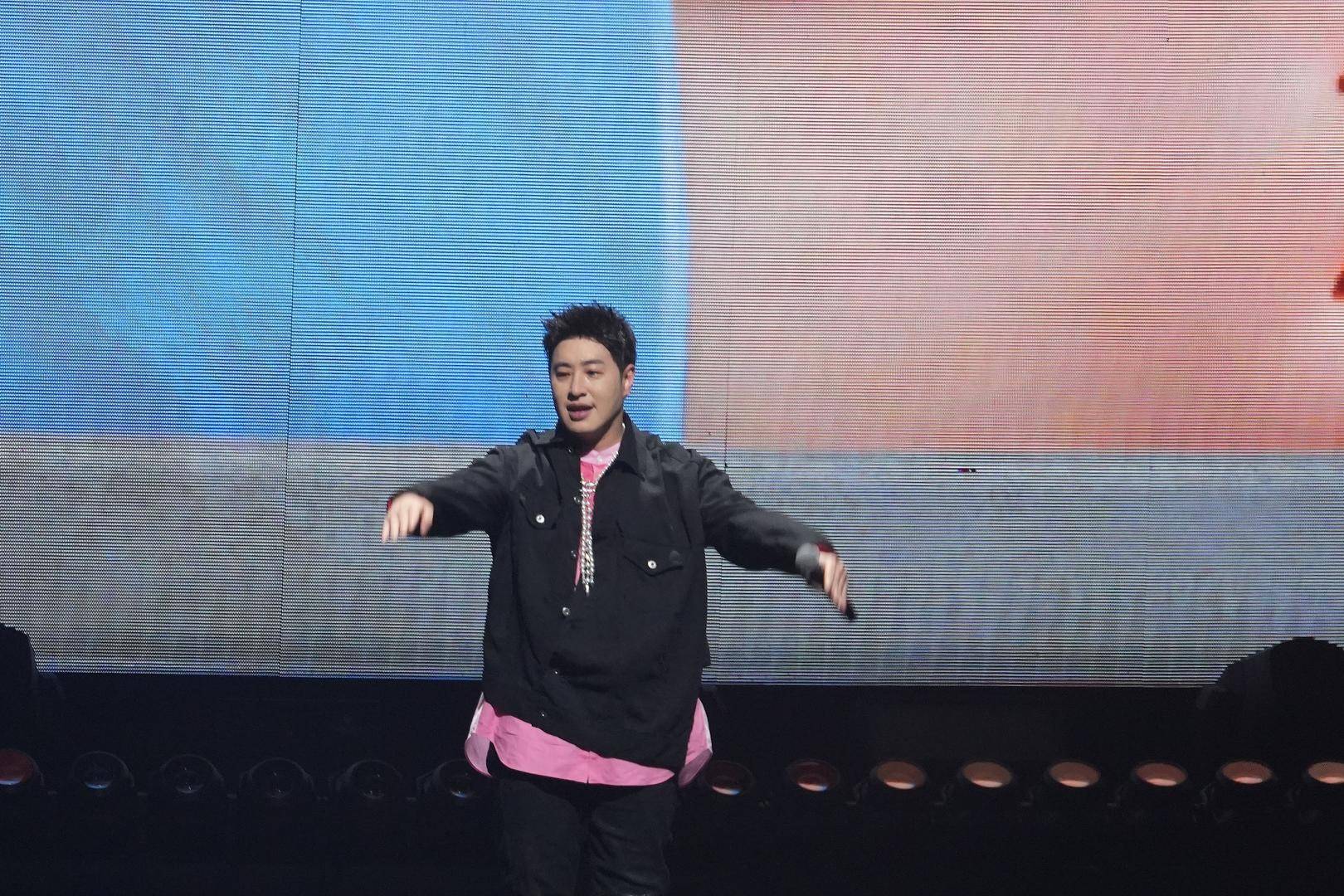 皇冠信用网会员账号_潘玮柏在成都一顿吃了5碗面皇冠信用网会员账号，网友：太会吃了